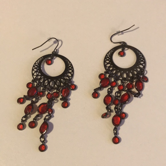 Claire’s drop earrings - Picture 4 of 4